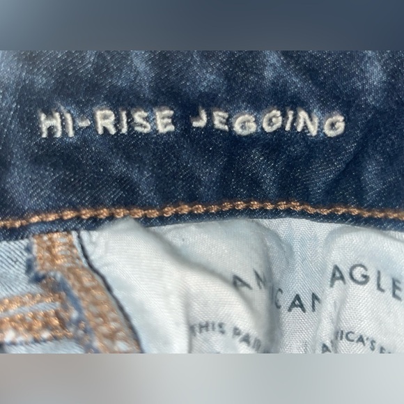 AE LIKE NEW Womenβs 360 Next Level Stretch Hi-Rise Distressed Jegging - Sz 6R - Picture 10 of 10